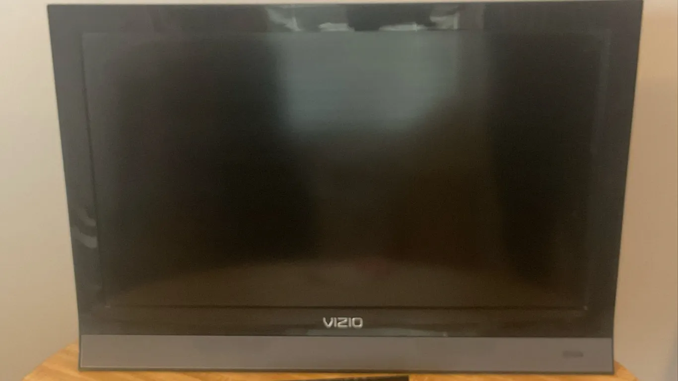 VIZIO Flat-Screen HDTV with Remote