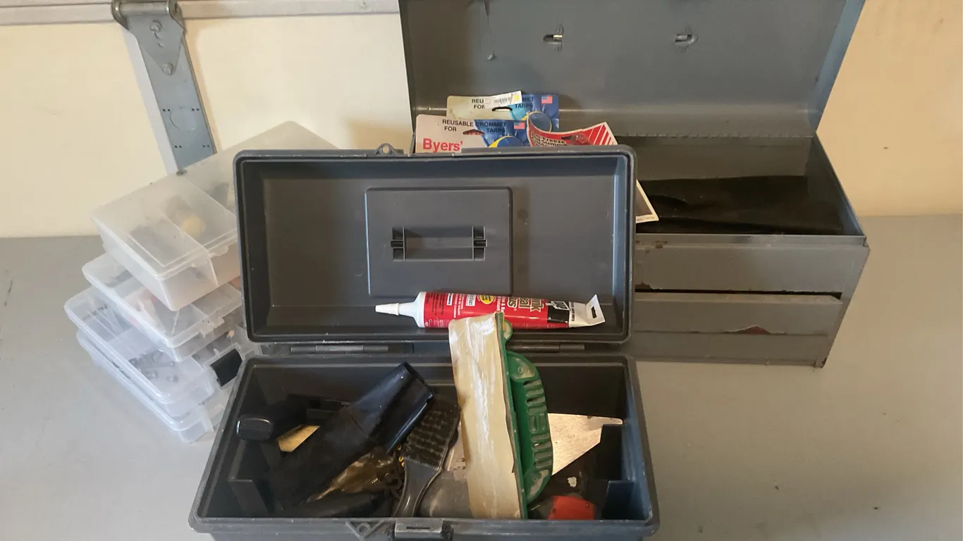 Tool Boxes, Hardware Organizers & Assorted Hand/Garden Tools