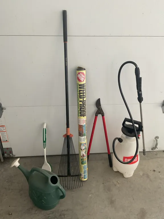 .Lawn & Garden Tool