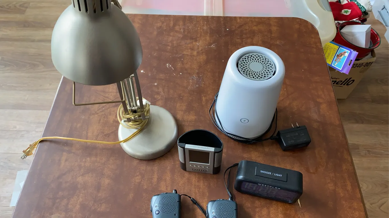 Electronics & Housewares
