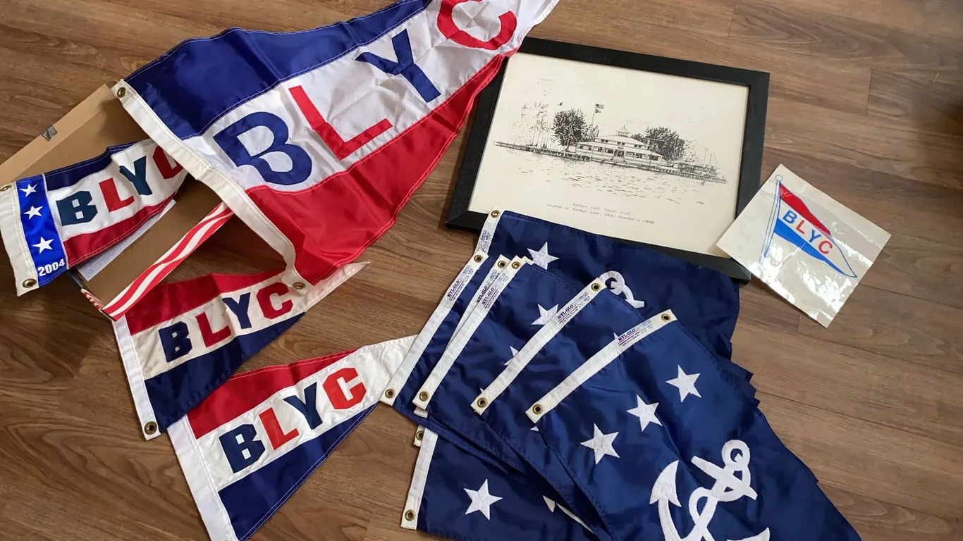 Buckeye Lake Yacht Club Flags & Décor