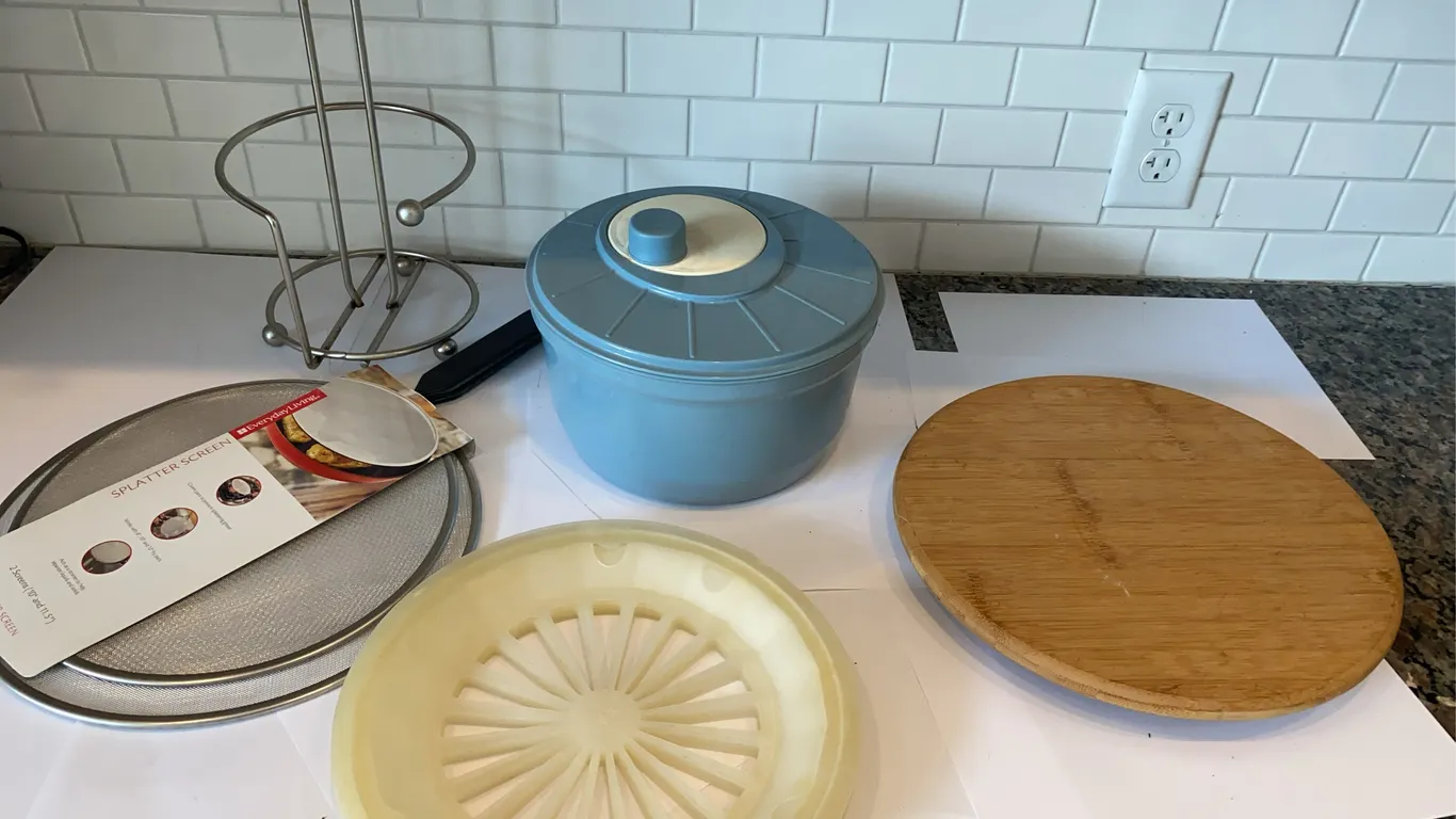 Salad Spinner, Splatter Screens & Kitchen Accessories