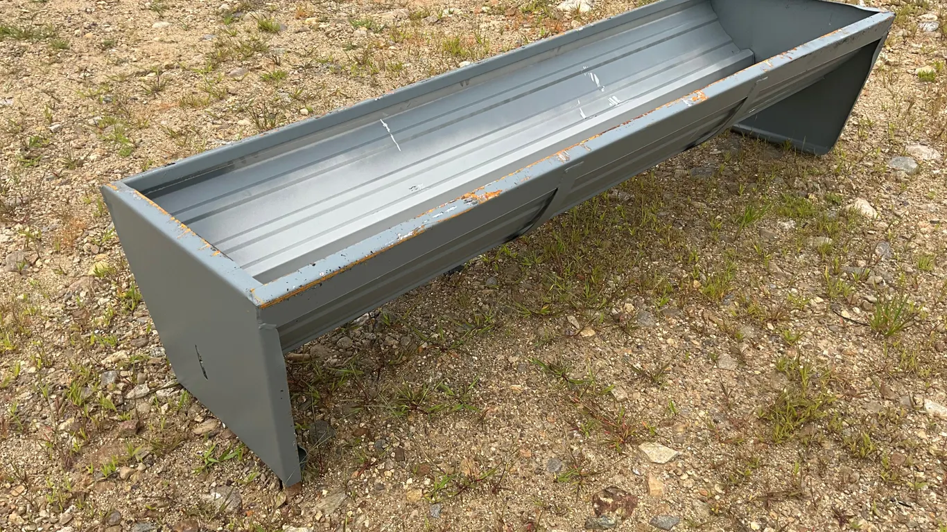 KC 28"X90" CATTLE FEEDER