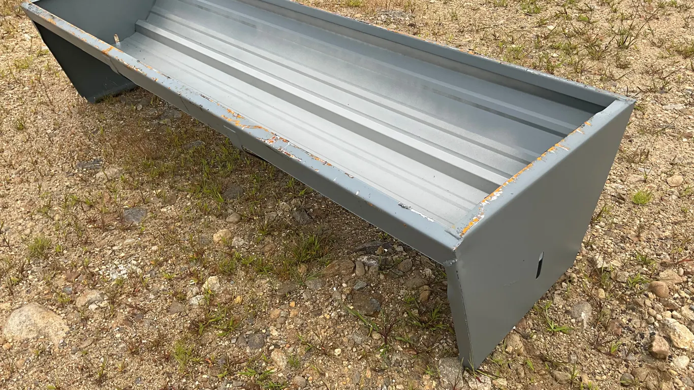 KC 28"X90" CATTLE FEEDER