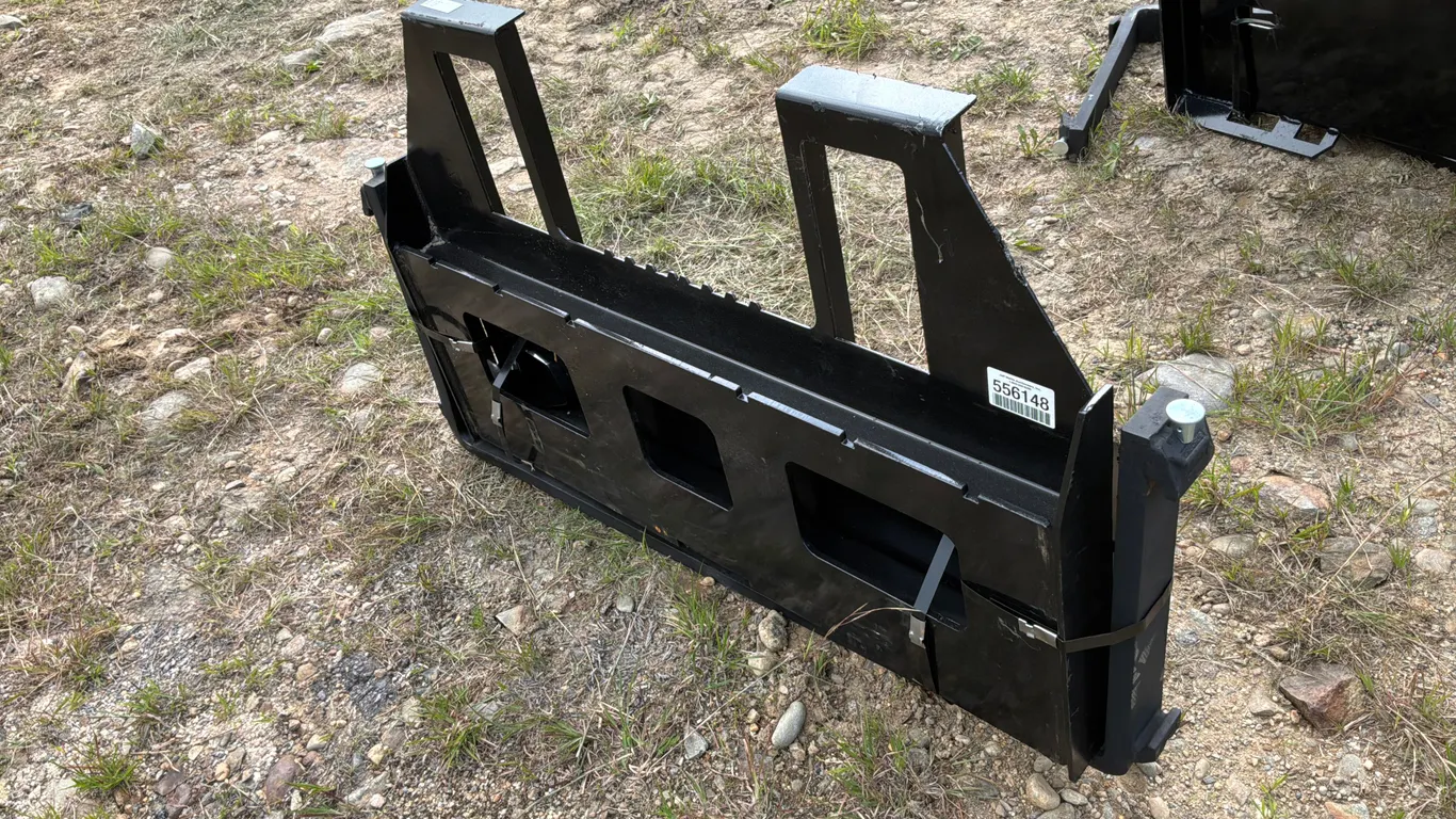 UNUSED KC 42 INCH FORKS W/ WALK THROUGH MAST