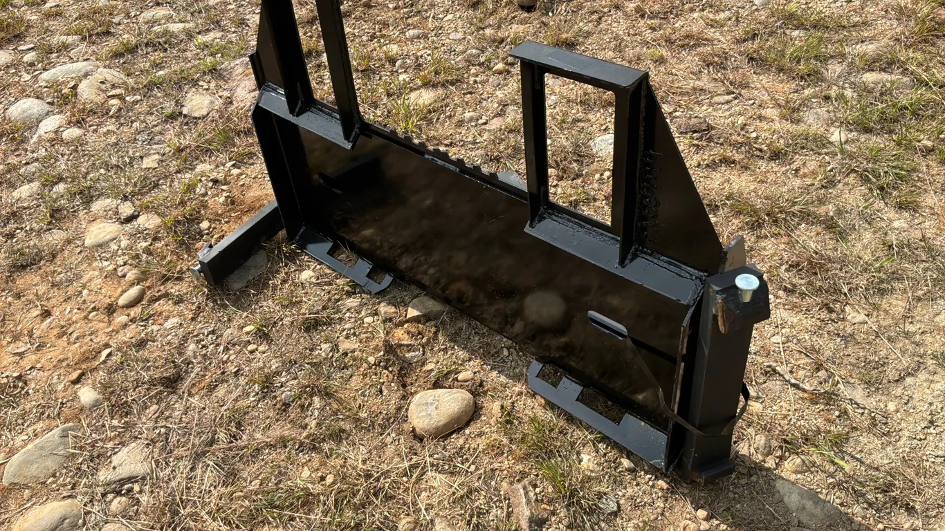 UNUSED KC 42 INCH FORKS W/ WALK THROUGH MAST