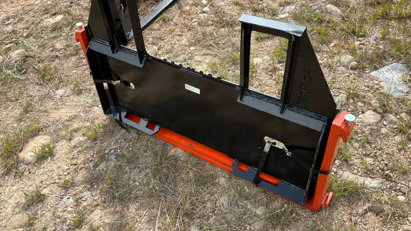 UNUSED KC 42 INCH FORKS W/ WALK THROUGH MAST