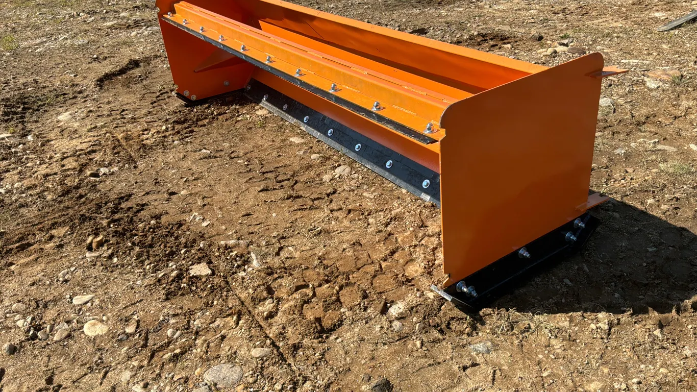 UNUSED KC 10 FT SNOW PUSHER