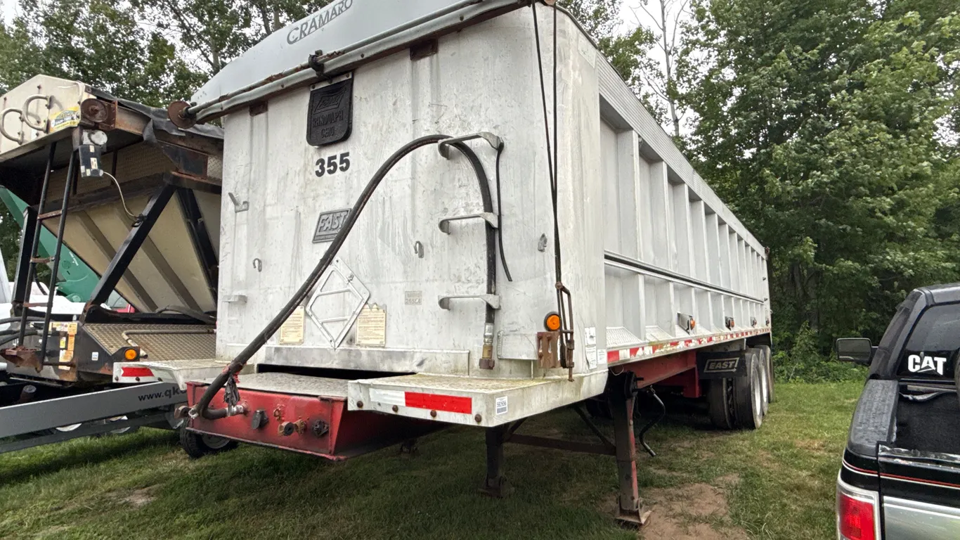 1999 EAST MANUFACTURING CORP. EAST MANUFACTURING CORP 34' ALUMINUM VIN: 1E1D1S38XXRL26554