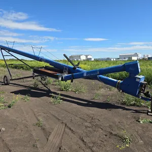 Brandt 1060 Swing Auger