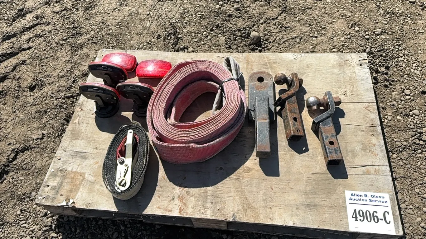 1 - 2" BALL & HITCH TONGUE, 1 - 2 5/16" BALL & HITCH TONQUE, 1 - 20' 80,000LB TOW STRAP, 1 - 25' - 2" RATCHET STRAP, 5 - MAGNETIC RED FLASHING LIGHTS