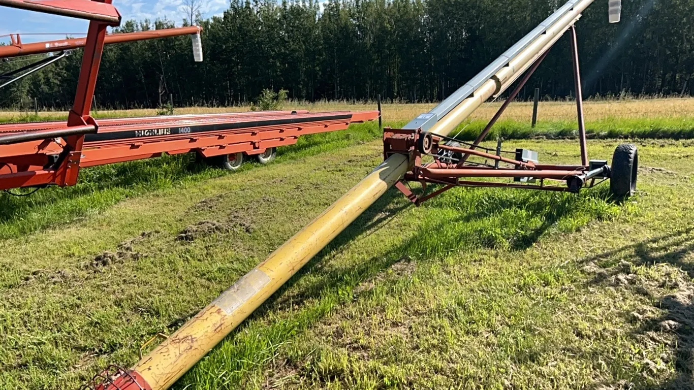 WESTFIELD 7"X41' PTO GRAIN AUGER - s/n 123298
