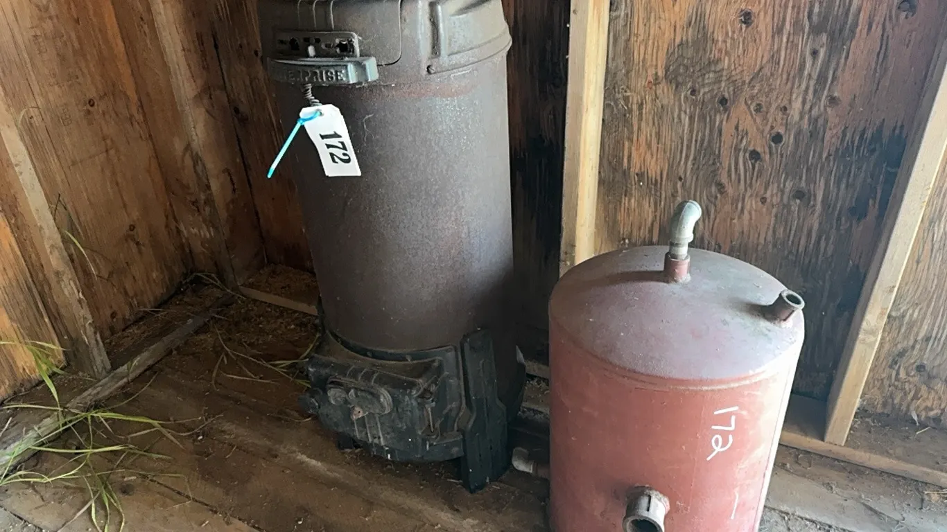 ENTERPRISE WOOD HEATER & PRESSURE TANK