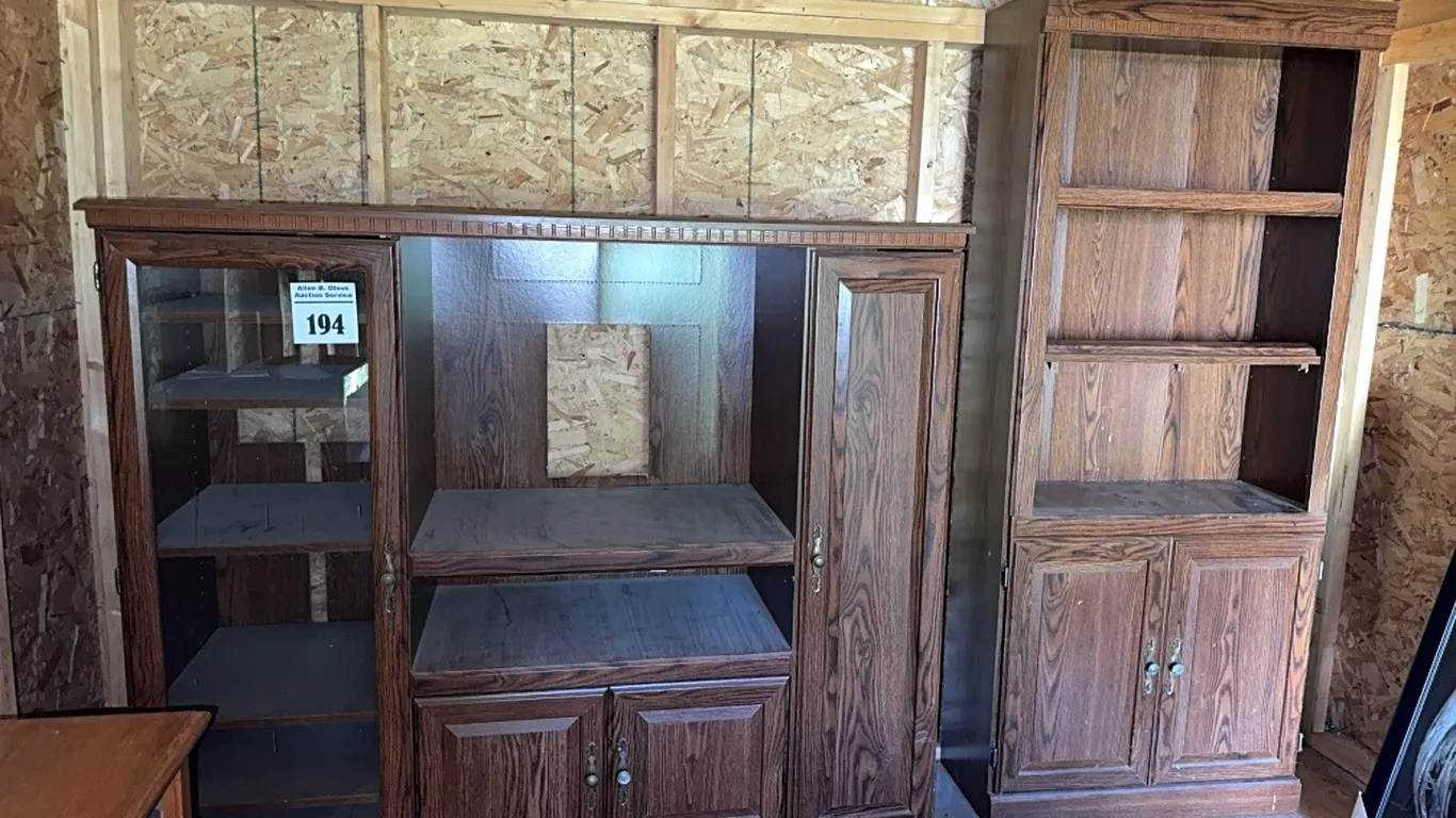 ENTERTAINMENT CENTER CABINET & BOOKSHELF
