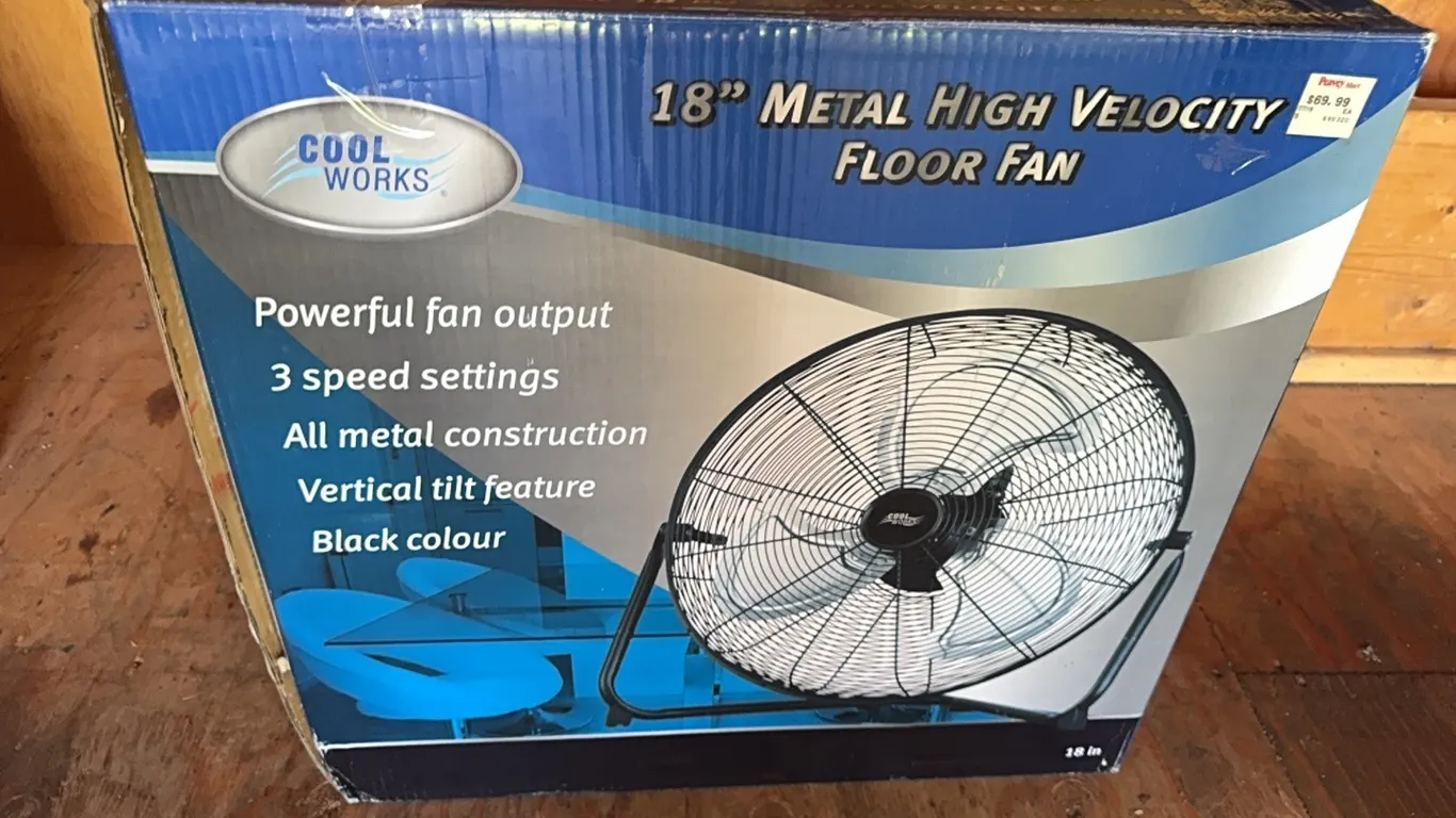 NEW IN BOX 18" FLOOR FAN