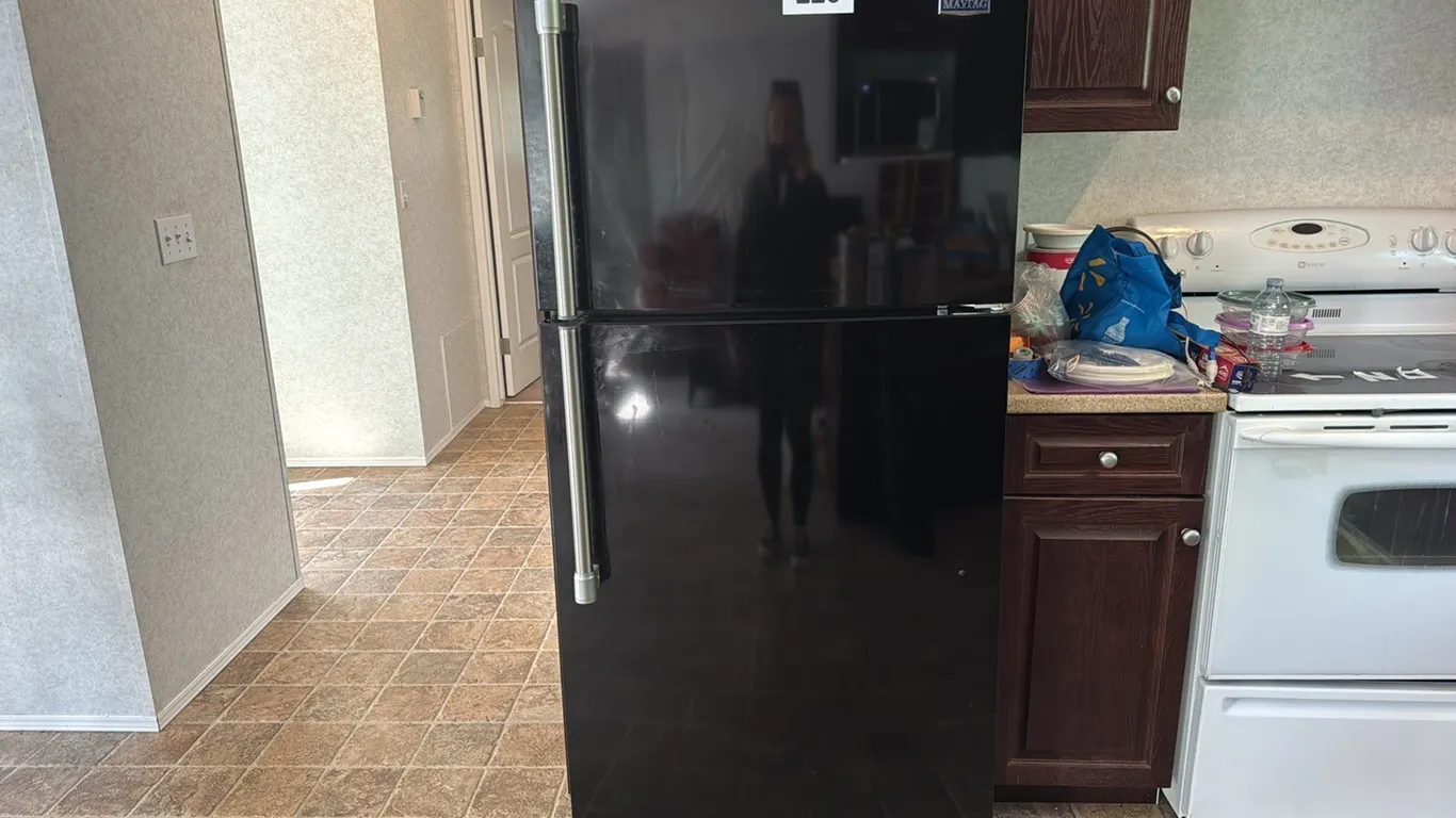 MAYTAG FROST FREE FRIDGE UPPER FREEZER - WORKING CONDITION