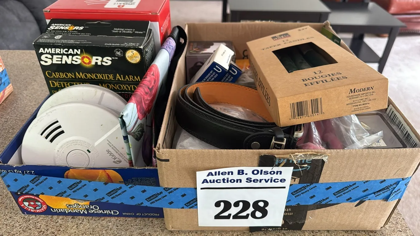 HOUSEHOLD ITEMS