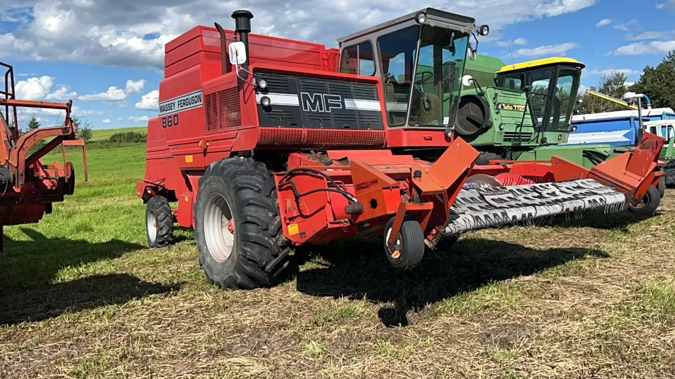 MF 860 SP COMBINE (SILVER CAB) w/ MELROE 388 PICK UP - s/n 1746020150