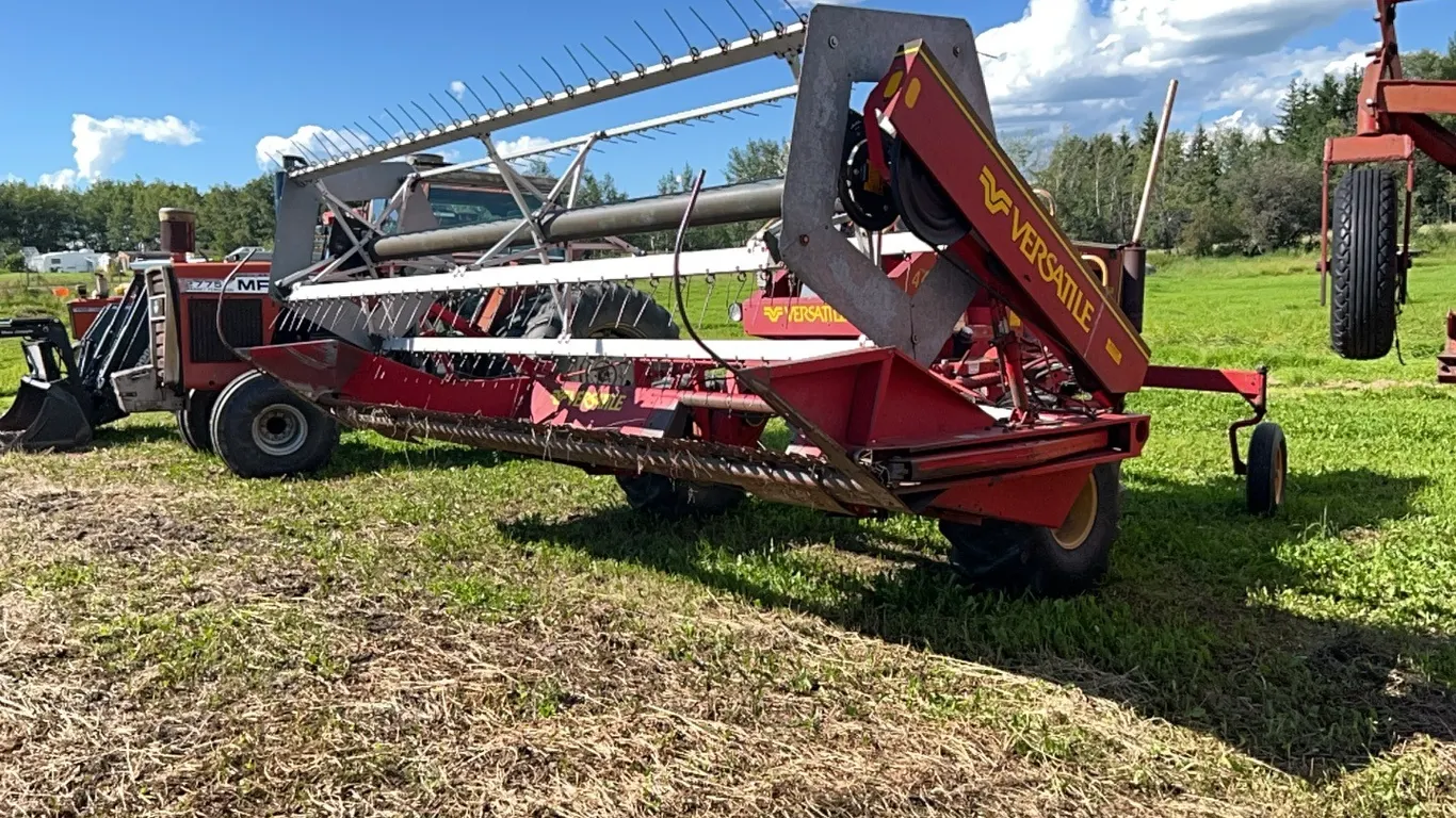VERSATILE 4400 SP SWATHER w/ 15' PICK UP REEL HEADER - s/n 002647