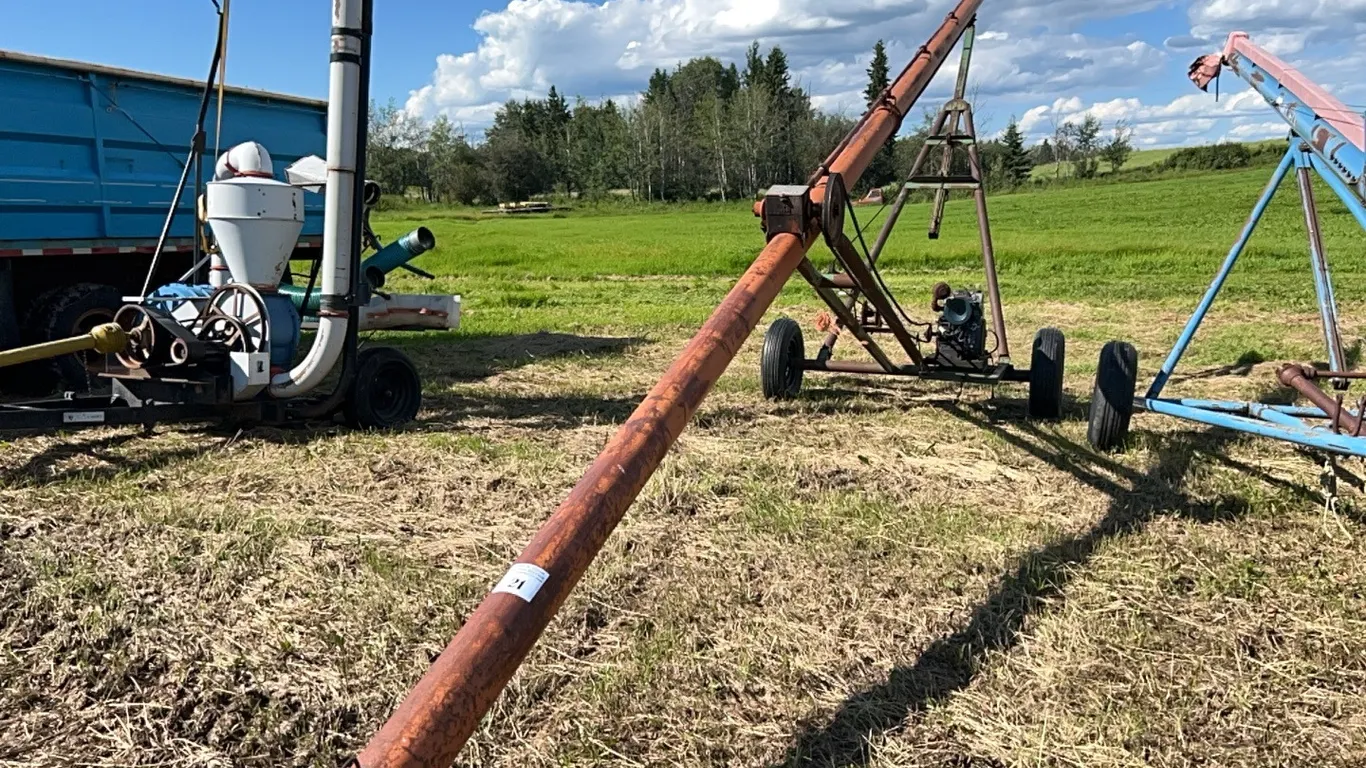 SCOOP-A-SECOND 6' x APPROX 41' MOTOR DRIVEN GRAIN AUGER
