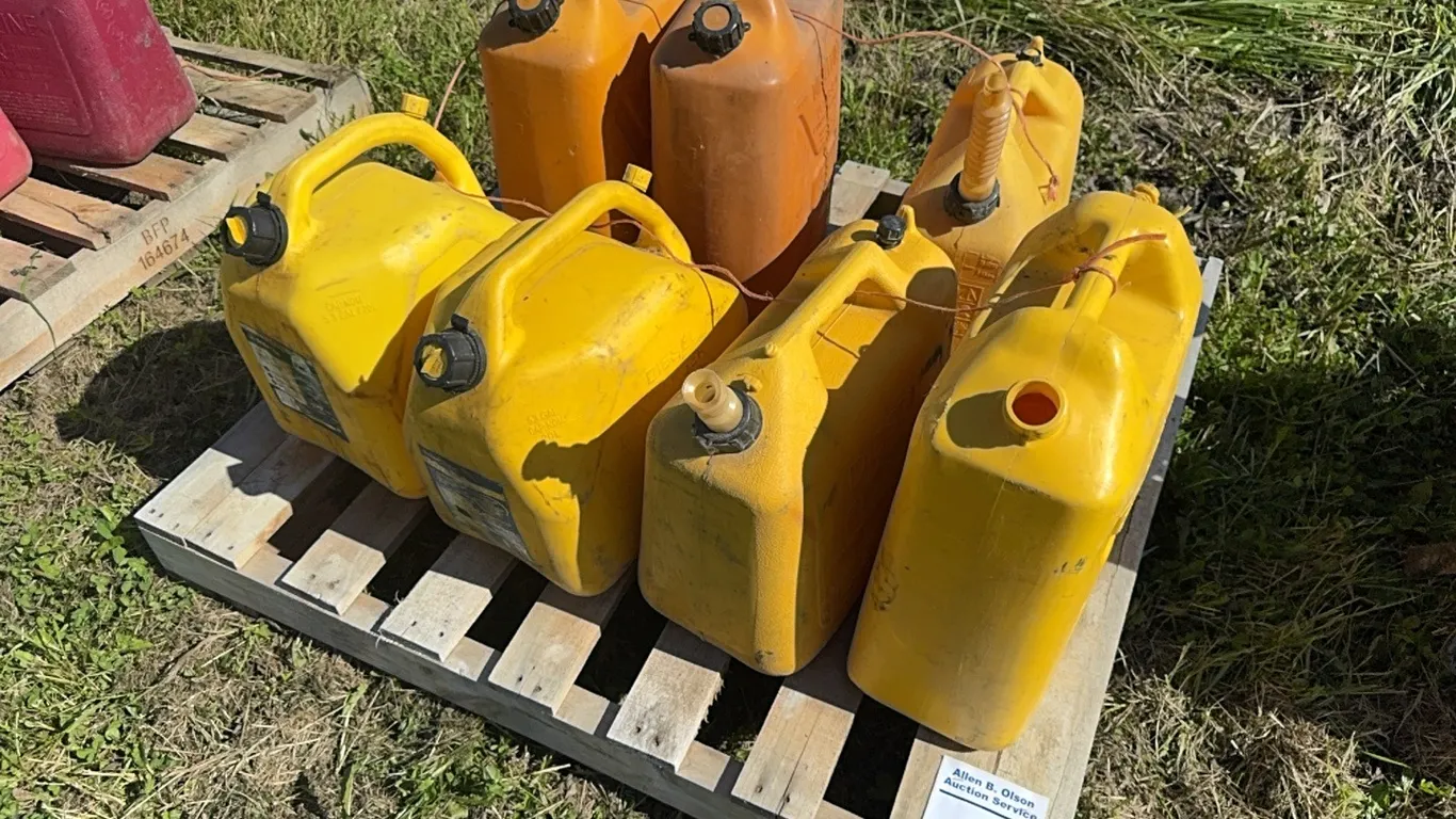 7 - YELLOW DIESEL JERRY CANS