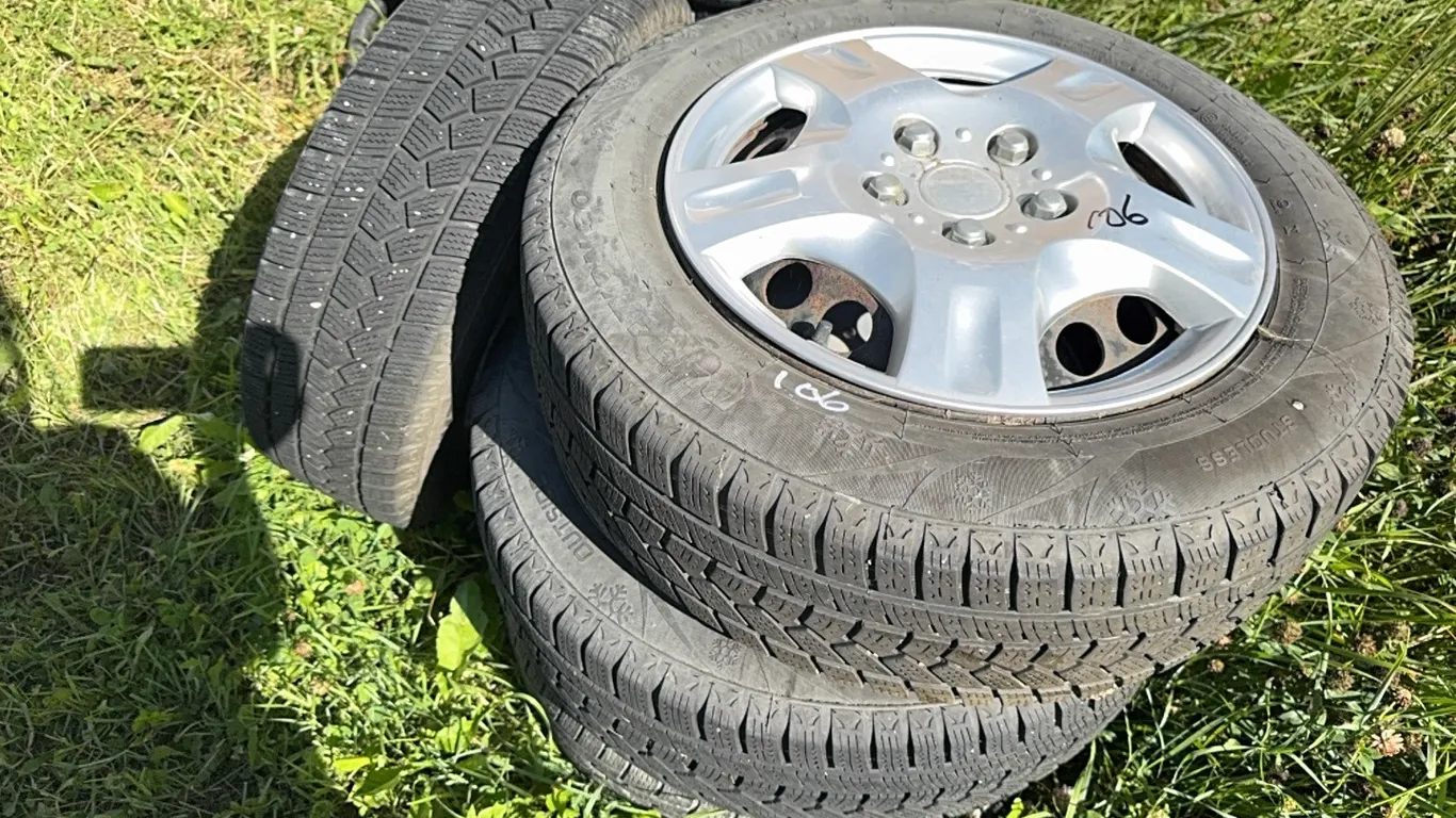 4 - INTERSTATE 195/65R15 WINTER TIRES ON 5 HOLE RIMS