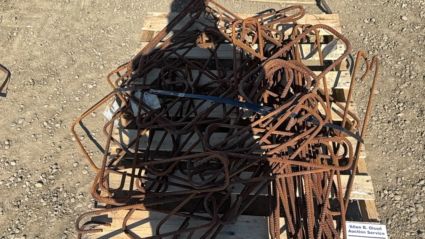 ASSORTMENT OF BENT REBAR
