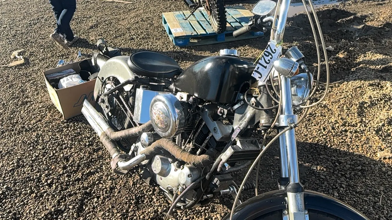 1976 HARLEY SPORTSTER - VIN: 4A18626HO - ACCESSORIES IN SHOP