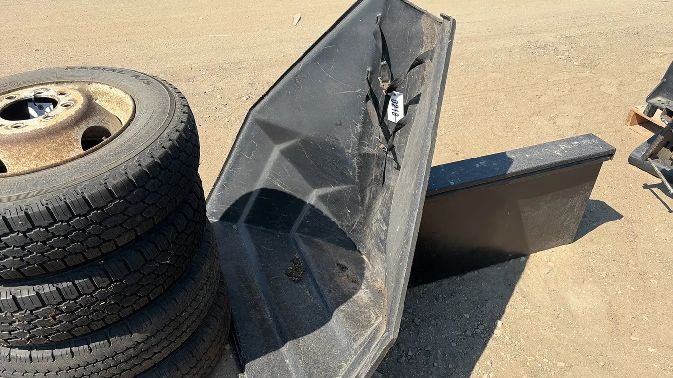 ID 0218 Grain Hopper