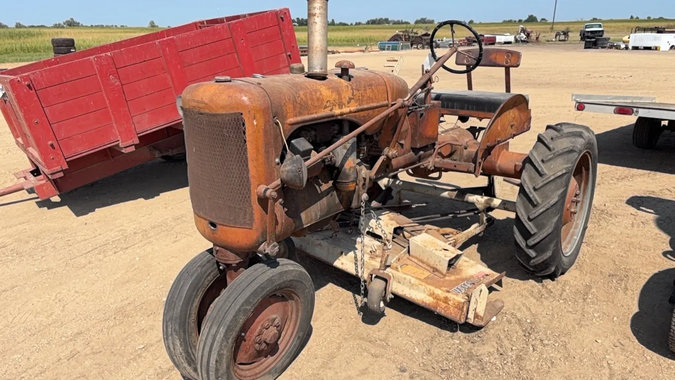 ID 0288 Allis Chalmers C w/Woods Mower