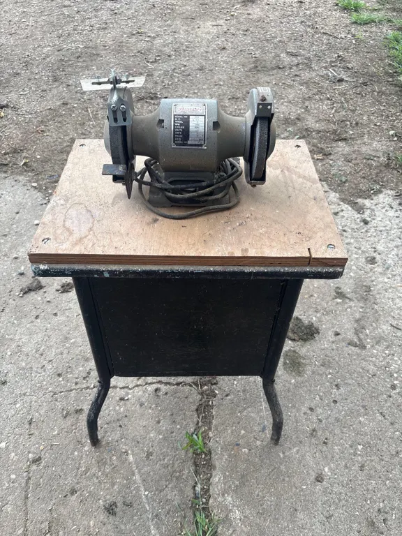 Duracraft Bench Grinder