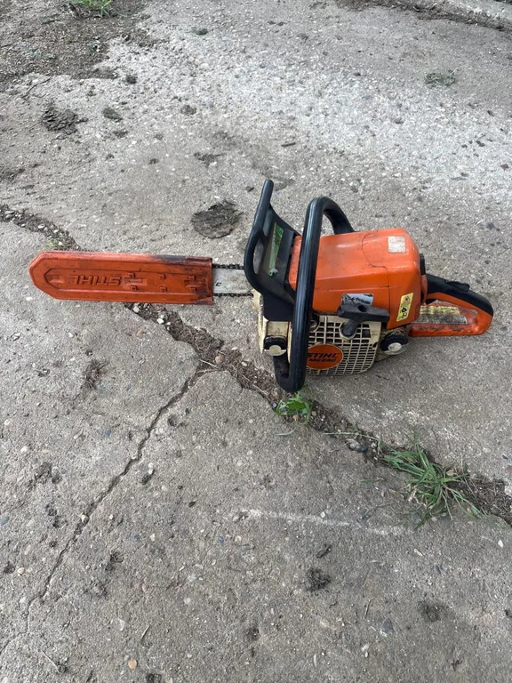 Stihl MS 250 Chainsaw