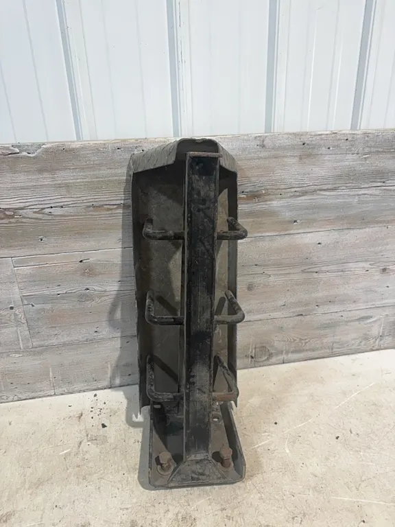 Semi chain hanger