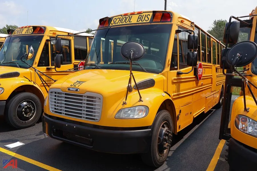 2016 Freightliner/Thomas Saf-T-Liner School Bus/321