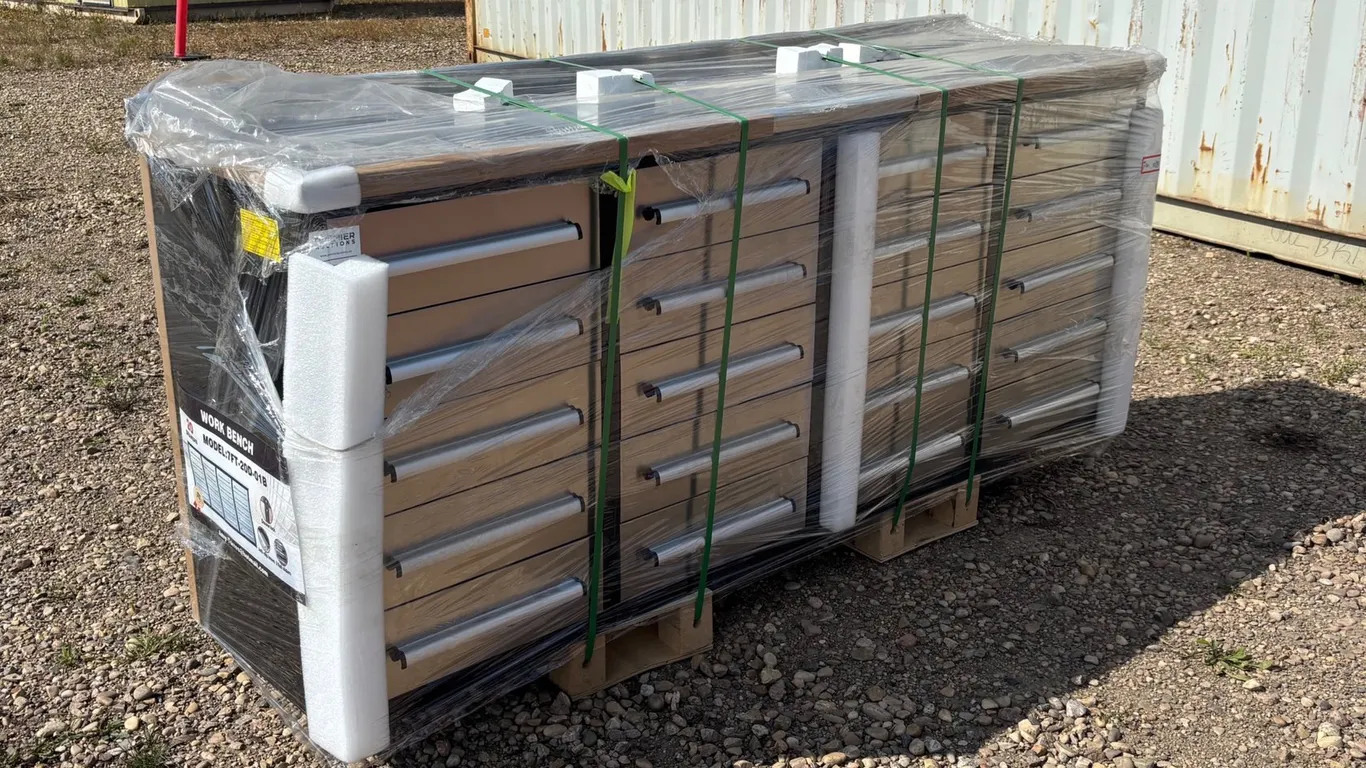 Unused 2026 Steelman 7' 20-Drawer SS Workbench