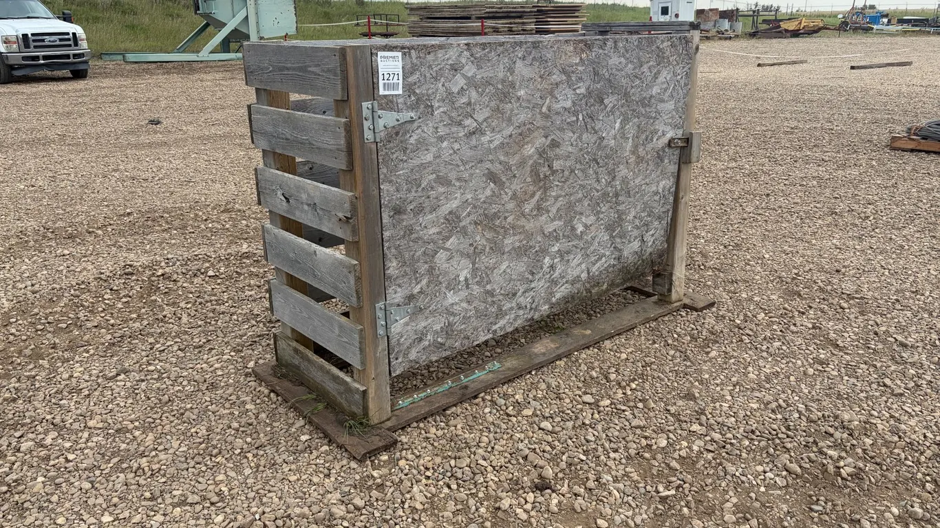 Livestock Wooden Chute