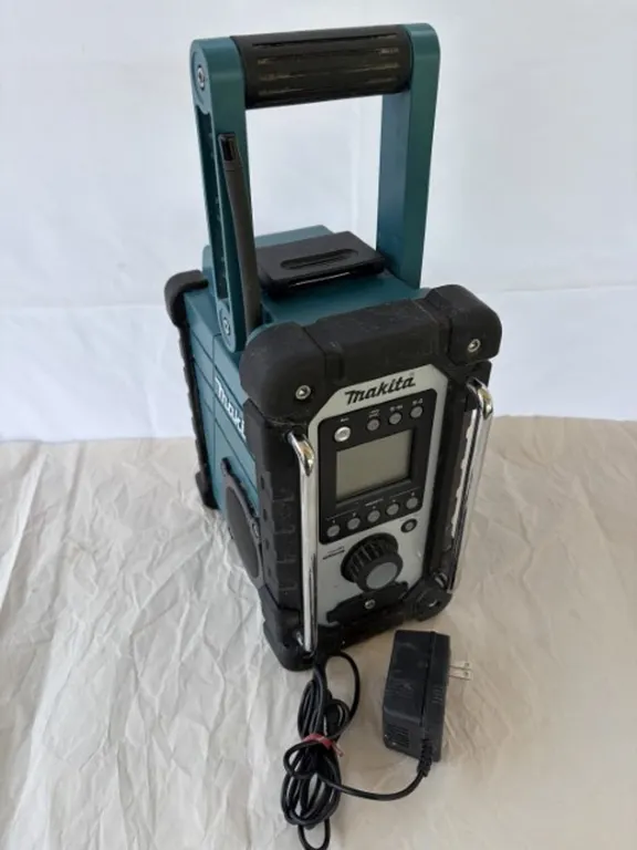 Makita Job Site Radio