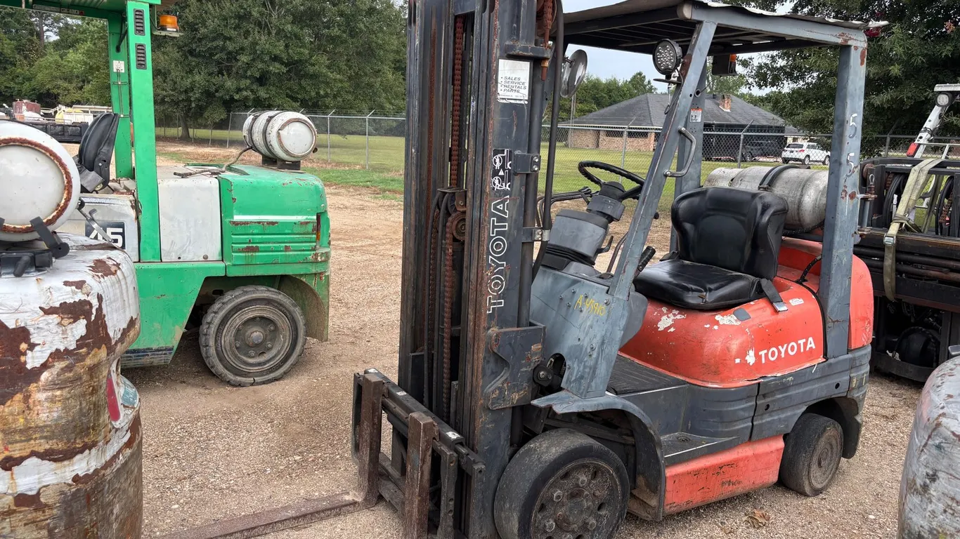 TOYOTA 42-6FGCU25 FORKLIFT