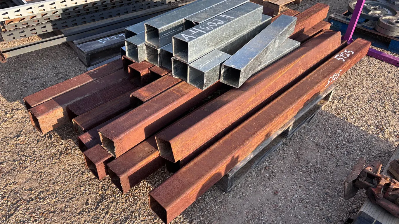 RED IRON AND GALVANIZED PIPE