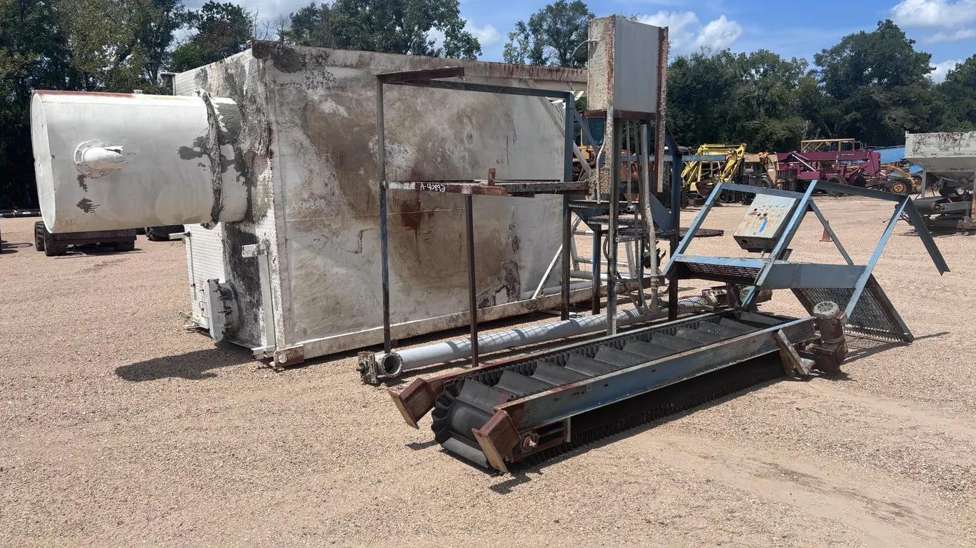 CONCRETE BATCH PLANT CONVEYOR BELT AND STAIRCASE |