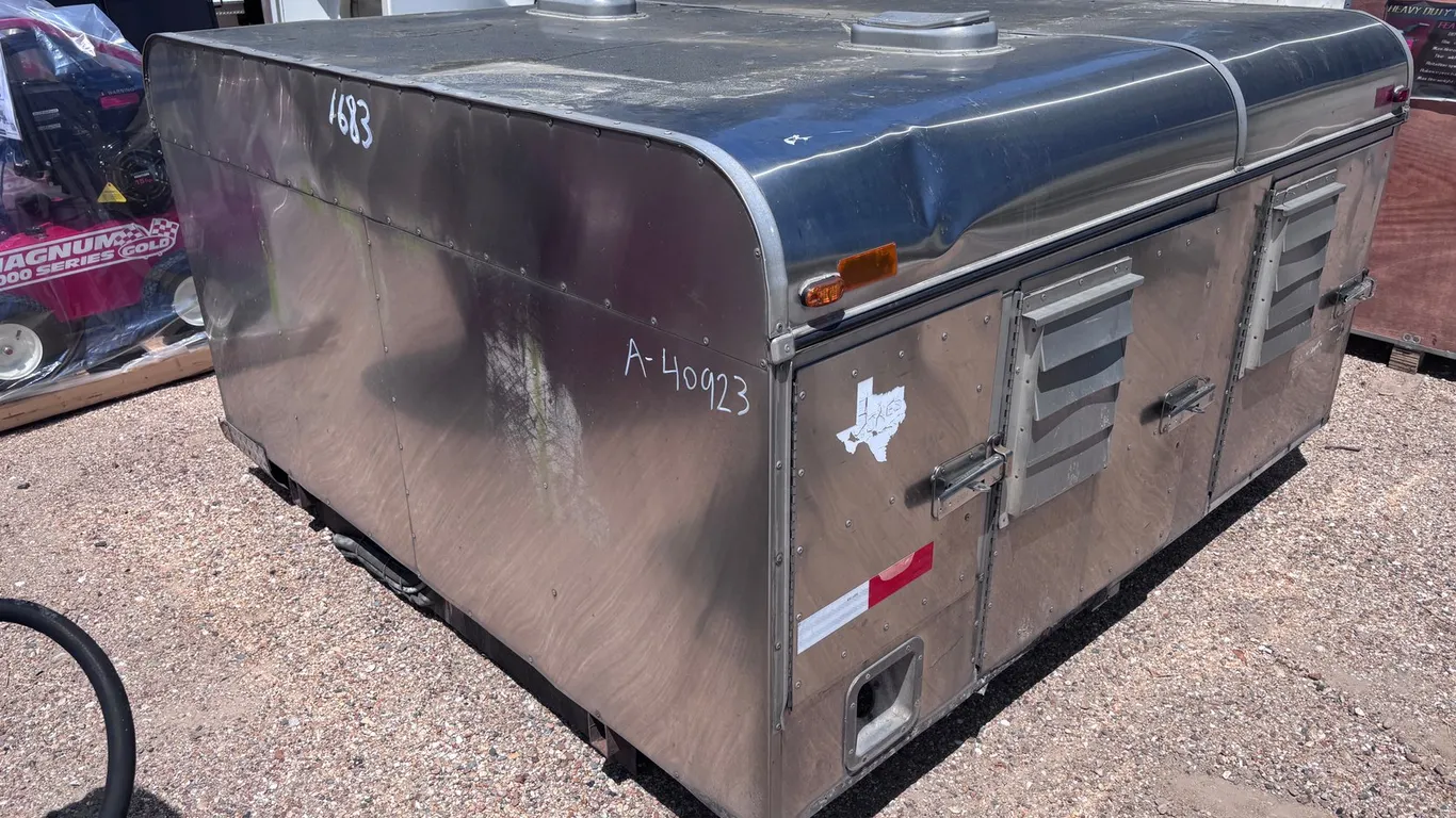 STAINLESS STEEL A/C COOLED ANIMAL CONTROL TRUCKBED