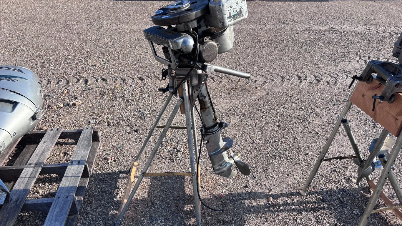 SUPER ELTO LIGHT WEIGHT VINTAGE OUTBOARD MOTOR