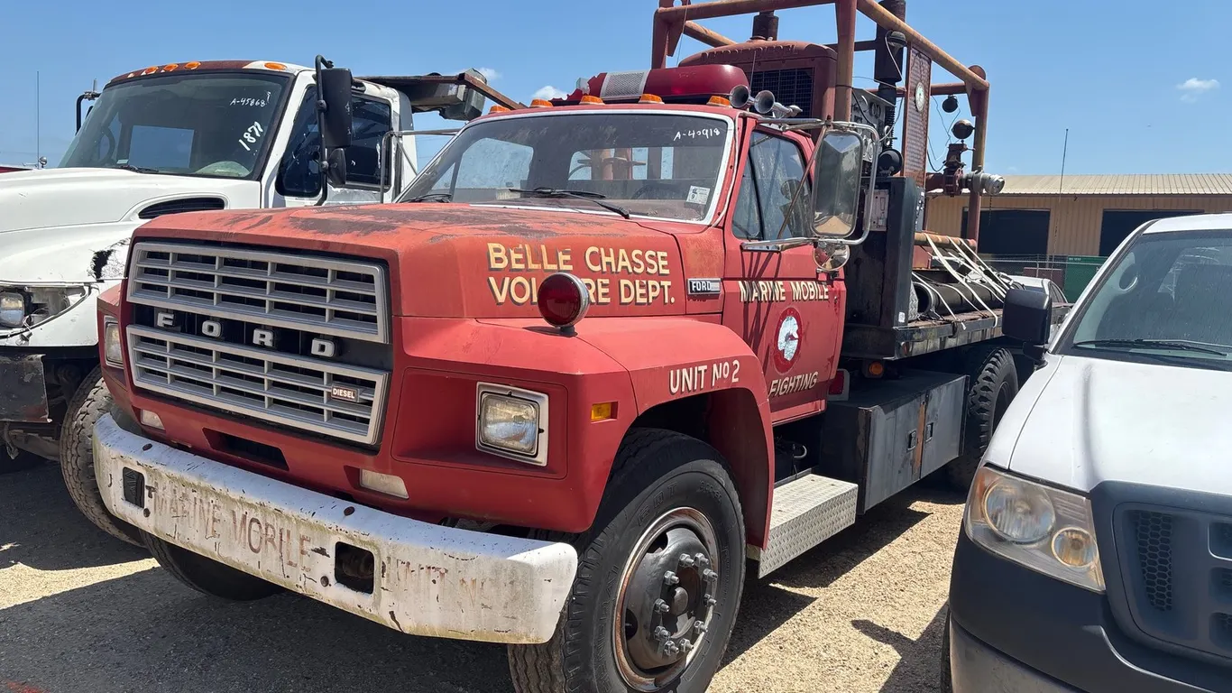 FORD F-700 | FOR PARTS/REPAIRS