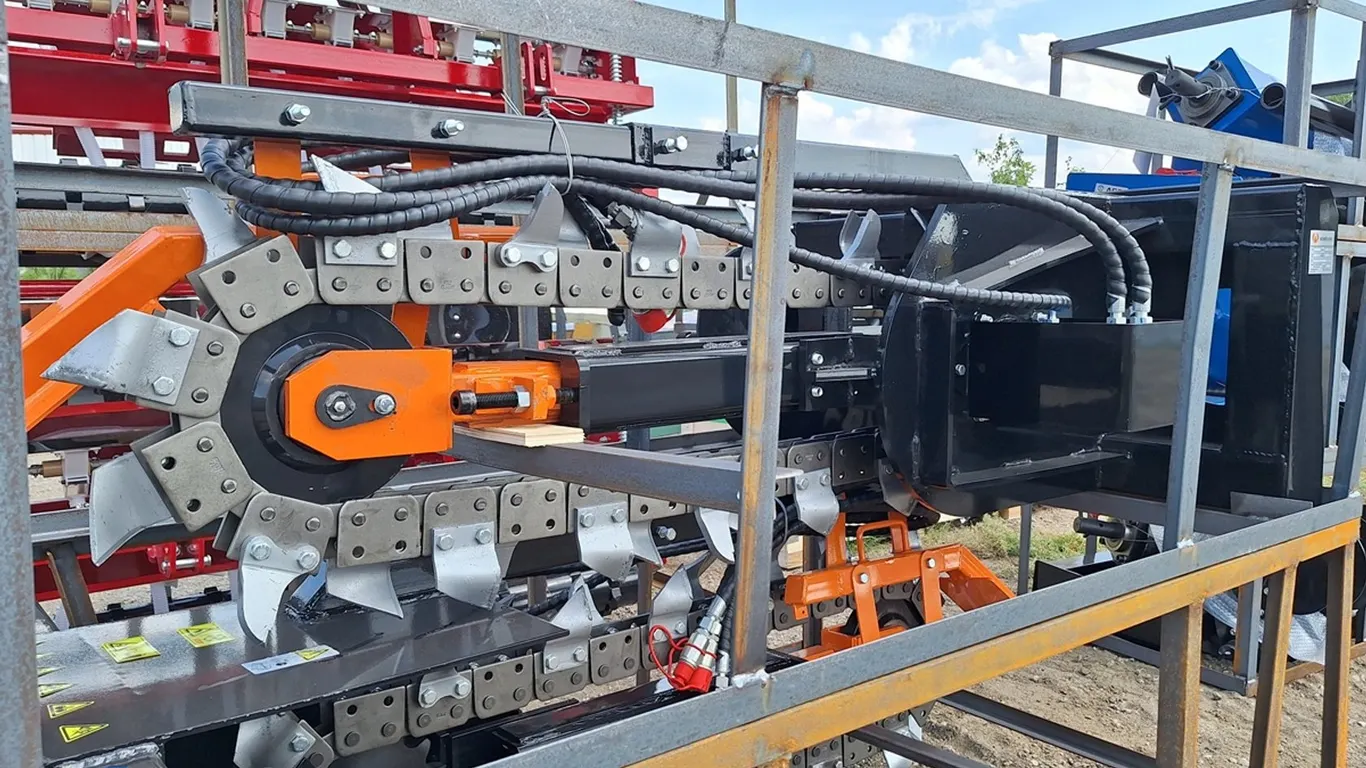 2026 Mower King Skid Steer Trencher, Model ECSSCT72, Unused, Quick Attach, 48" Trenching Depth, 20-40gpm Operating Pressure, 890 lbs., working width 7