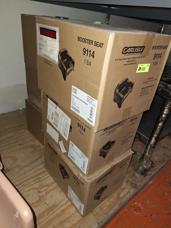6 Carlisle Poly Booster Seats