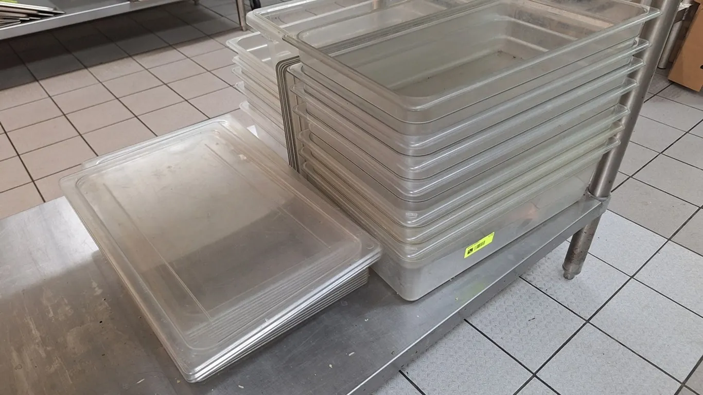 Assorted Poly Pans and Lids