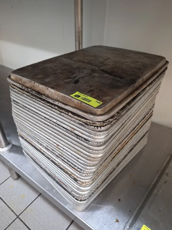 34 Half Aluminum Sheet Pans