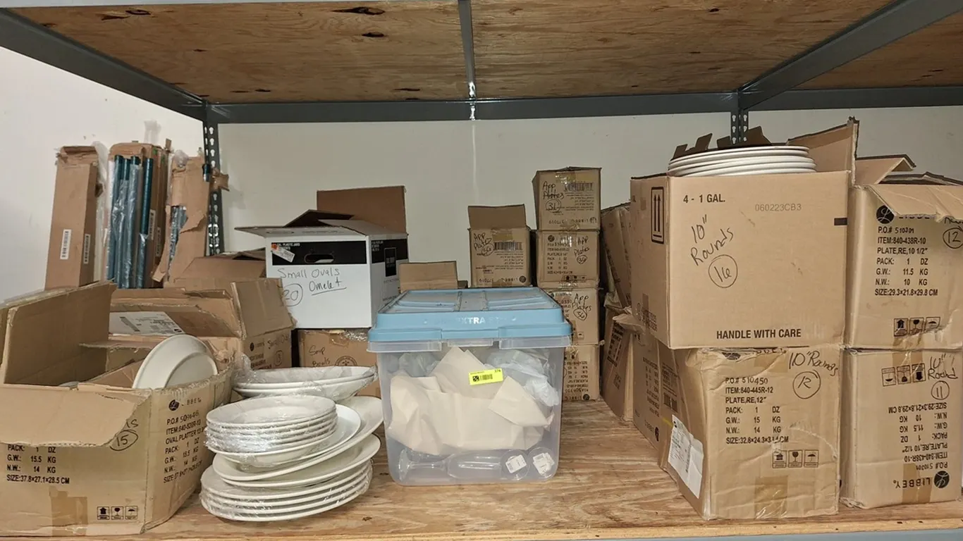 Assorted Contents, Dishes