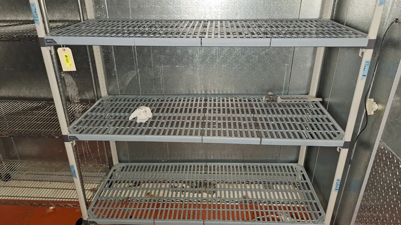 Metal/Poly 3 Tier Shelf, 60"x24"x75"