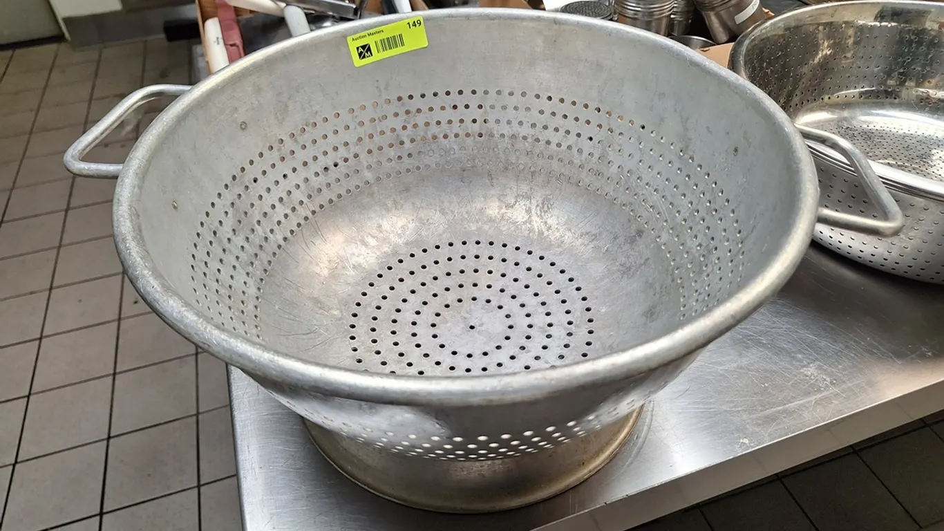 Aluminum Colander